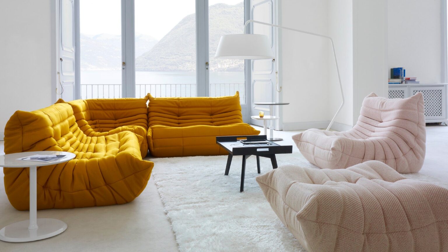 Puffy Furniture: Τα έπιπλα των Celebrity - HerNews.gr