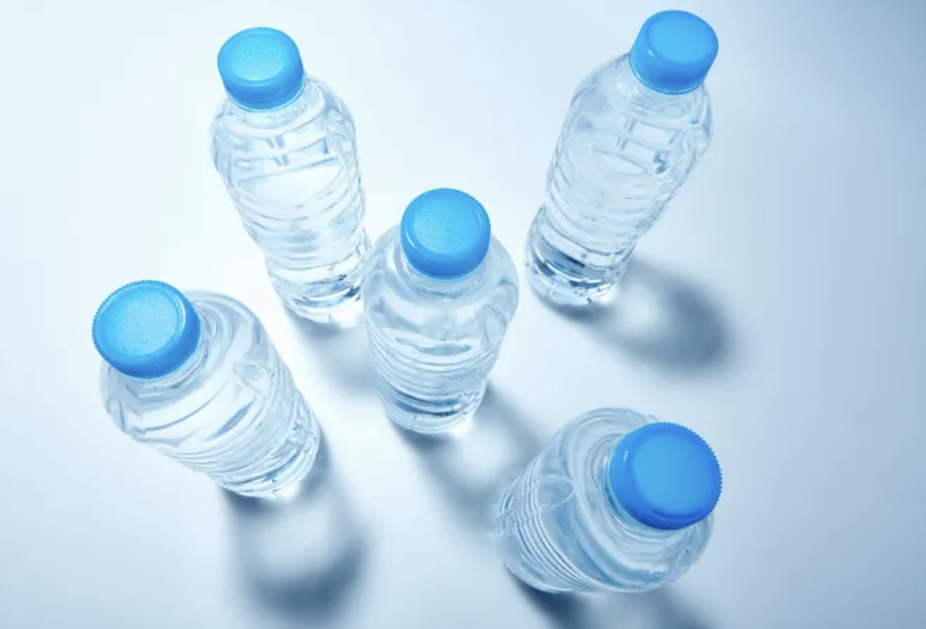 πλαστικό μπουκάλι νερού 